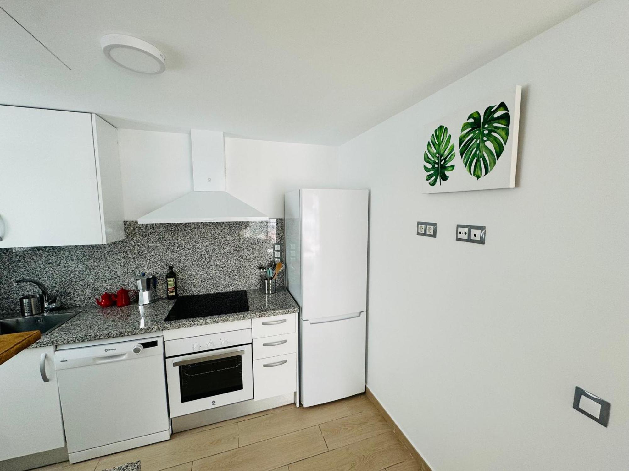 Parking Privado! Sol Y Mar Tu Hogar En La Costa Apartment Естепона Екстериор снимка